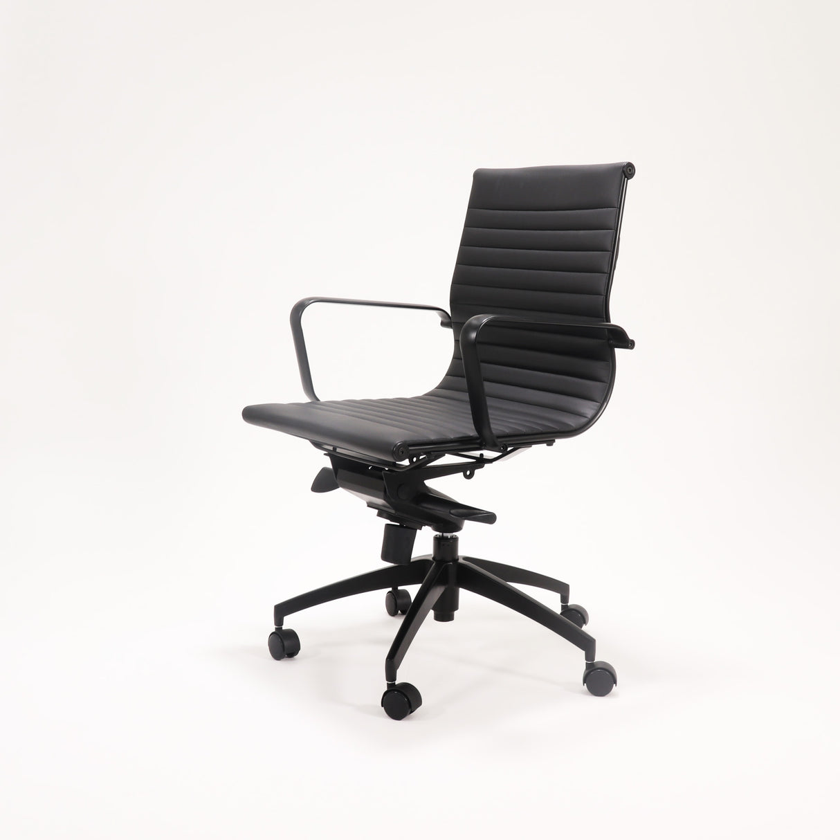 PU605M Medium Back Chair